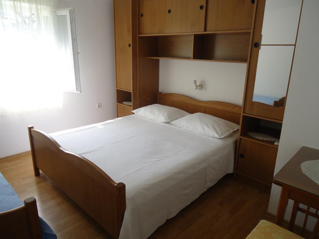 Omis Apartment On The Beach Exterior foto