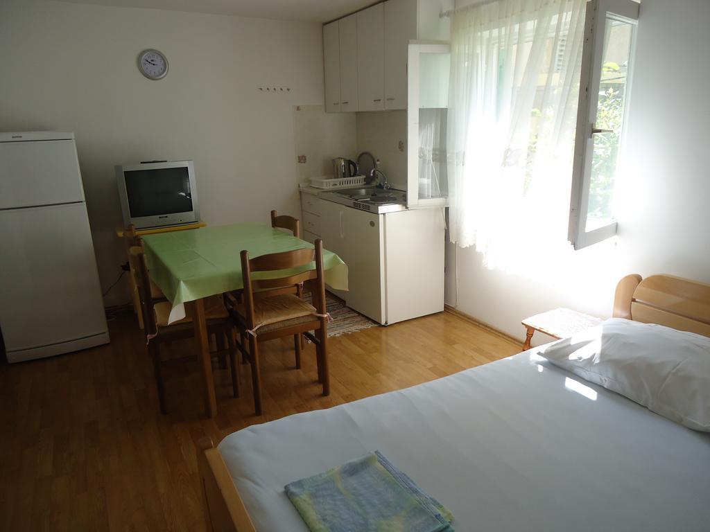 Omis Apartment On The Beach Exterior foto